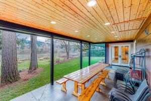 Riverside at the Riverhouse