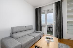 Raginisa Chic Apartment by BookingHost