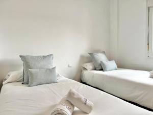 Stunning Apartment With Sea Views - EaW Homes