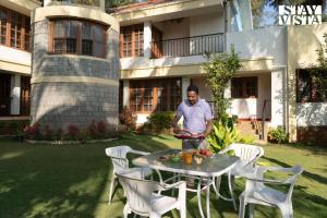 StayVista at Mikkie House 3BHK Villa Combination of Bricks & Stone - Breakfast Included