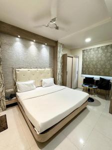 Hotel The Heera Divine