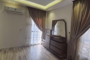 Luxury apartment in Sheikh Zayed City