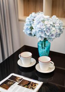 WE HOME TON THAT TUNG