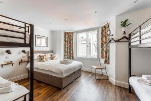 Pierview Pad - Central Luxury Apartment on the Beach