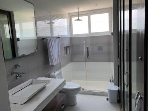 Well equipped condo with splendid sea view