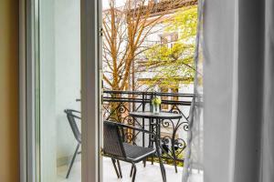 2bdr Luxury On Prime Location