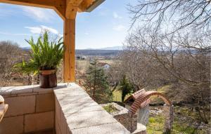 Awesome Home In Obrovac Sinjski