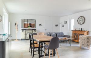 Lovely Home In Saint-Brevin-Les-Pins