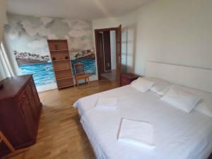 Holiday home in Balatonboglar 48107