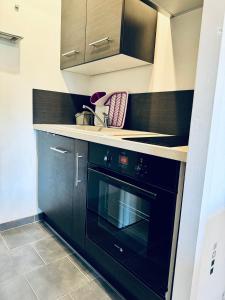 Appartement 2 pièces tout équipé à 100 m de la plage avec place de parking