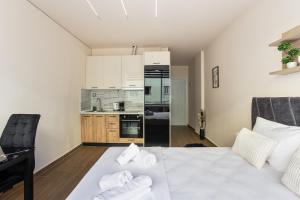 Aristotelous Plaza View Studio