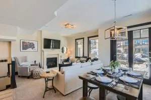 Blackstone Mountain Retreat #21! Walk to the Lifts! apts - Snyderville