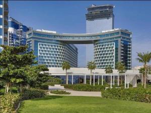 SEVEN PALM by Design Studio 1BR