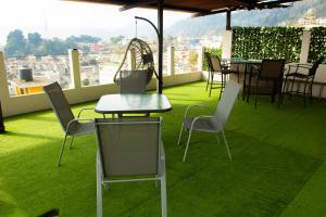 Apto Vista Hermosa con terraza ajardinada privada