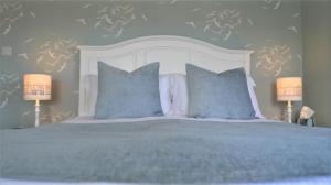 Deluxe Double Room with Sea View room in Driftwood B&B