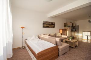 Déli Terasz C Apartman Free parking, self-check-in anytime