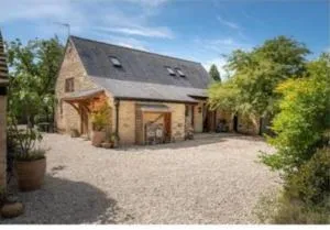 Little Kent End Cottage - Leigh