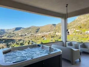 Panorama Luxury Suites - Ardaktos