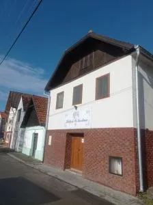 Sklípek u Martina - 下维斯特尼采