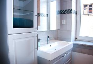 Luxury Renovated - 600 Mbit - 64 M2 - 65 inch TV