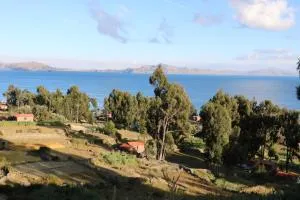 INKA LAKE Island Amantani - Льячон