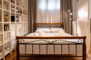 Renovated apartment under the hill of Philopapus