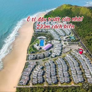Villa biển Oceanami B805 - Ô tô đậu trước cửa nhà