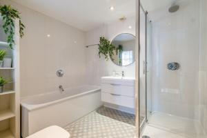 The Hamptons by Brighton Holiday Lets