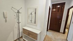 Aloreña con balcones al Real