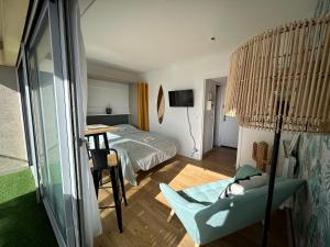 Cosy studio avec vue sur locéan