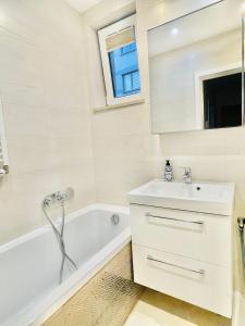 IkigaiHome PL modern apartment with garage