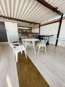 Casa com Churrasqueira próx a Praia das Astúrias