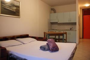 [La Torre] studio pool&parking