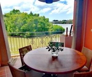 Cozy 2-bedroom villa on river mouth