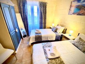 Farmhouse Ta Gorg with pool