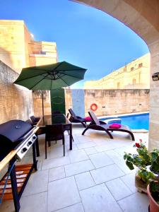 Farmhouse Ta Gorg with pool