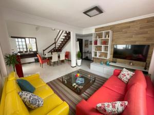 Casa para Família com Lazer Total - Próximo Aeroporto