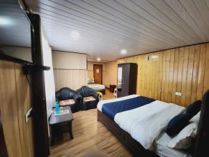 Veronica Alpina Mountain View Home