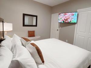 Multi Family! 2 min walk to Beach! EV Charger!