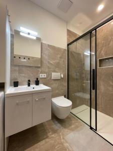 Kleine moderne 3-Bett WohnungApartment