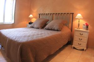 Villas Les Pres de Gordes : photos des chambres