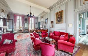 8 Bedroom Cozy Home In Saint-Vigor