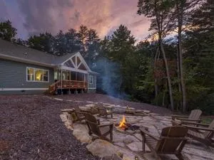 Mountain Days Pet Friendly, Fire Pit, Boat Slip - ماريون