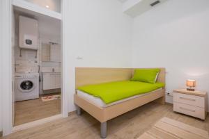 Family-friendly apartments with swimming pool Hvar - 22502