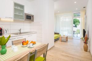 Family-friendly apartments with swimming pool Hvar - 22502