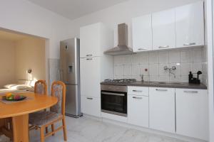 Apartments with a parking space Marina, Trogir - 1093