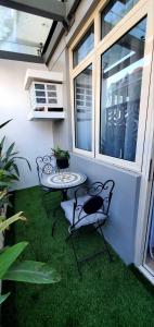 Aiza Suites One Regis-The Perfect Location