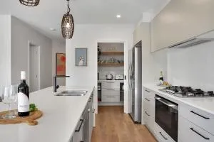 Retreat on Bedajanawa - Geelong