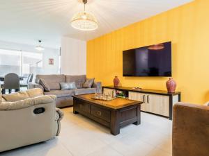 Maisons de vacances Maison familiale calme, a 5 km des plages, jardin clos, garage, wifi, proche Guerande et La Baule - FR-1-306-1264 : photos des chambres