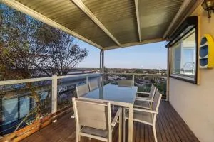Dune Top Views 400m walk to beach - Ocean Grove